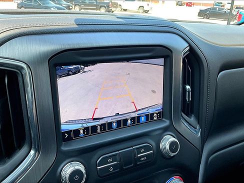 Used 2022 GMC Sierra 2500 Denali w/ Denali Ultimate Package AWD/4WD image 28