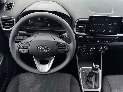 New 2026 Hyundai Venue SE image 17