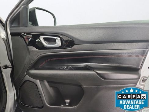 Used 2023 Jeep Compass Trailhawk AWD/4WD image 25