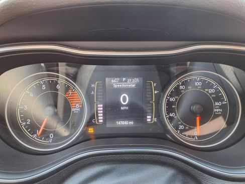 Used 2020 Jeep Cherokee Latitude Lux w/ Comfort/Convenience Group AWD/4WD image 15