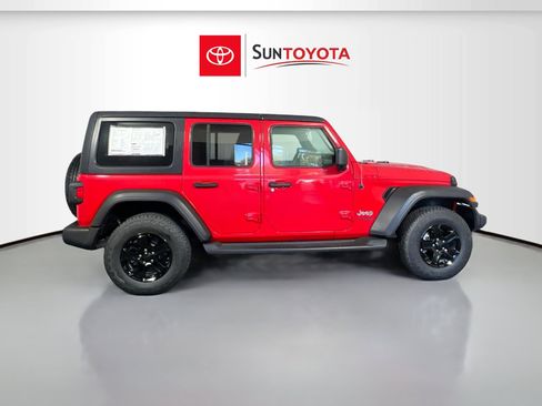 Used 2020 Jeep Wrangler Unlimited Sport S image 2