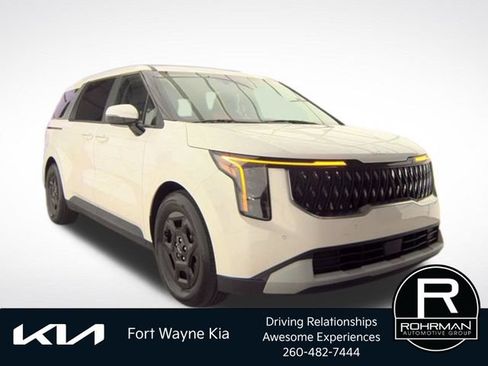 Certified 2025 Kia Carnival FWD image 5