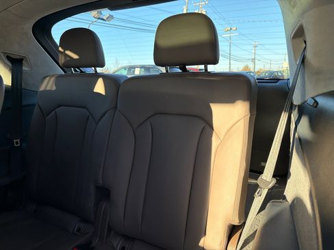 Used 2019 Audi Q7 3.0T Prestige w/ Prestige Package image 21