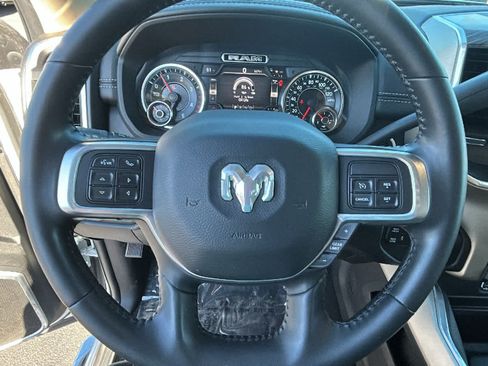 Used 2020 RAM 2500 Laramie AWD/4WD image 18