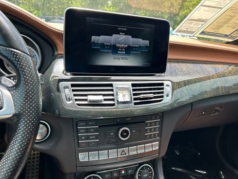 Used 2016 Mercedes-Benz CLS 400 image 32