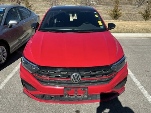 Used 2019 Volkswagen Jetta GLI image 2