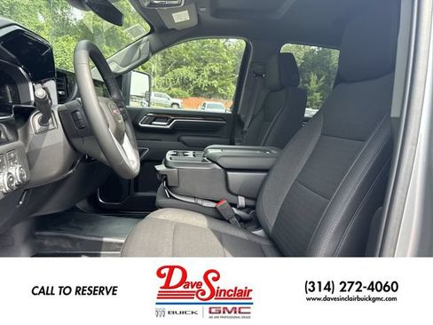 New 2026 GMC Sierra 3500 SLE w/ SLE Convenience Package AWD/4WD image 11