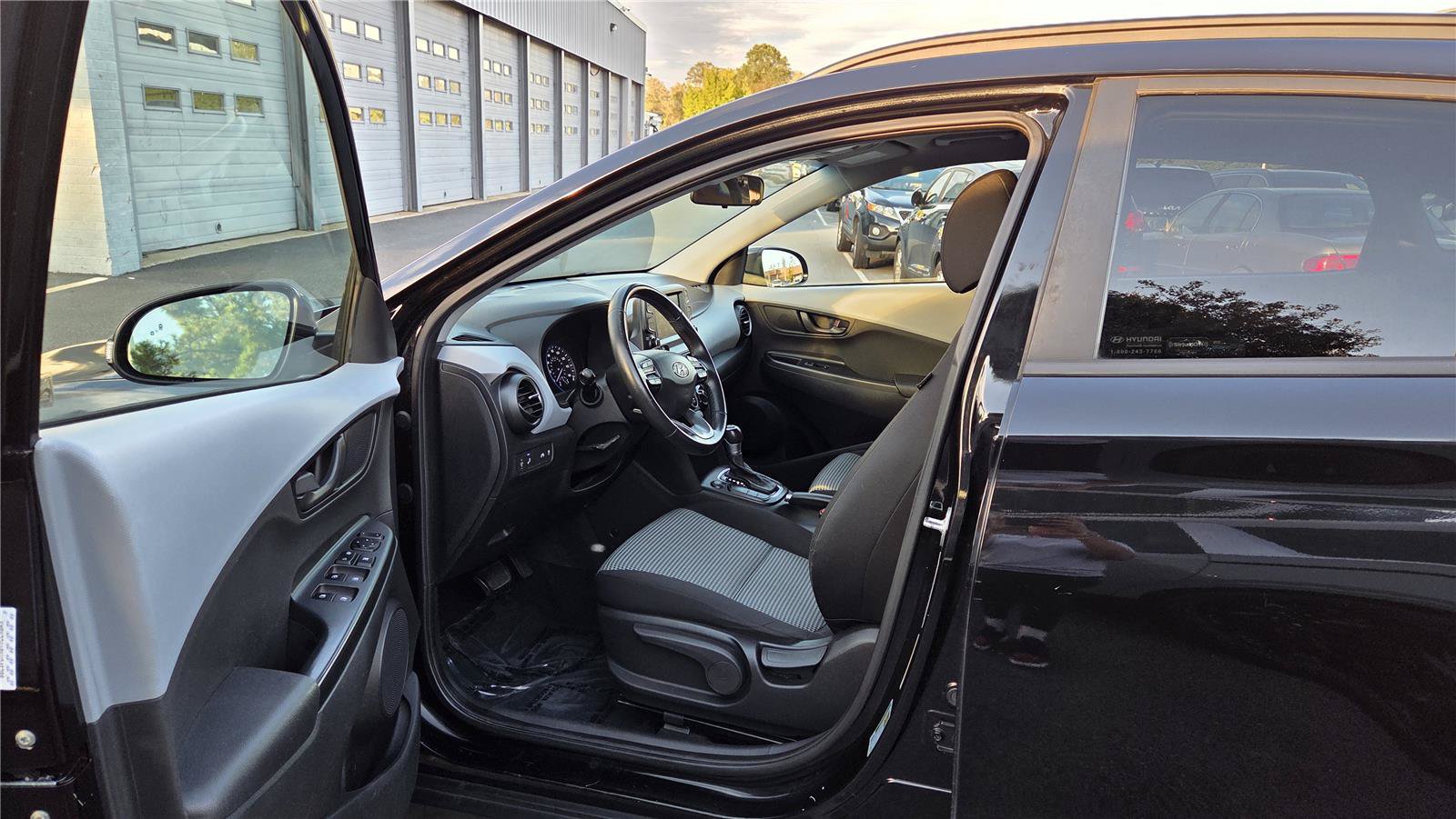 Used 2019 Hyundai Kona SEL FWD image 15