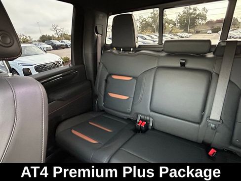 Used 2025 GMC Sierra 2500 AT4 w/ AT4 Premium Plus Package AWD/4WD image 12