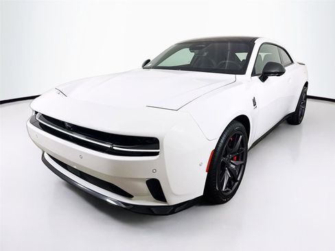 Used 2024 Dodge Charger Scat Pack w/ Plus Group image 3