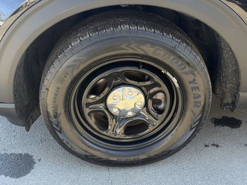 Used 2022 Ford Explorer 4WD Police Interceptor image 31