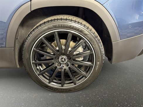 Used 2023 Mercedes-Benz GLB 250 w/ AMG Line image 32