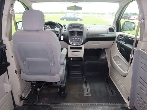 Used 2011 Dodge Grand Caravan Mainstreet w/ PWR Convenience Group FWD image 29