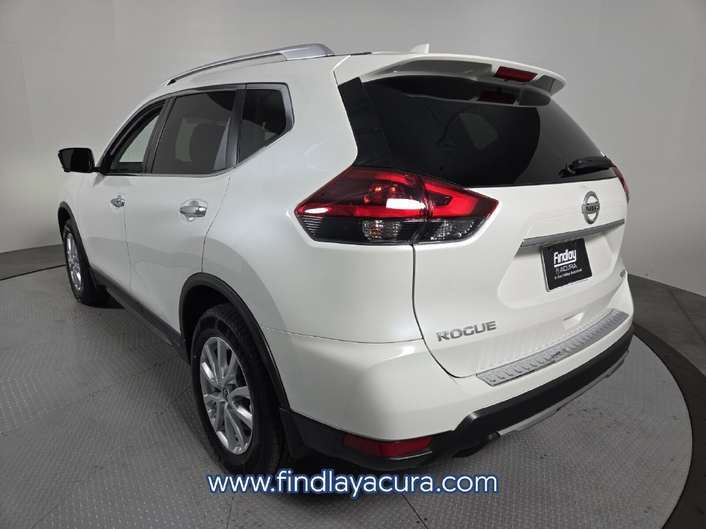 Used 2018 Nissan Rogue SV w/ Premium Package AWD/4WD image 4