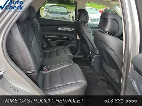 Used 2025 Genesis GV70 2.5T AWD/4WD image 22