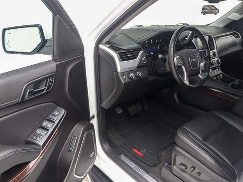 Used 2019 GMC Yukon XL SLT w/ Open Road Package AWD/4WD image 21
