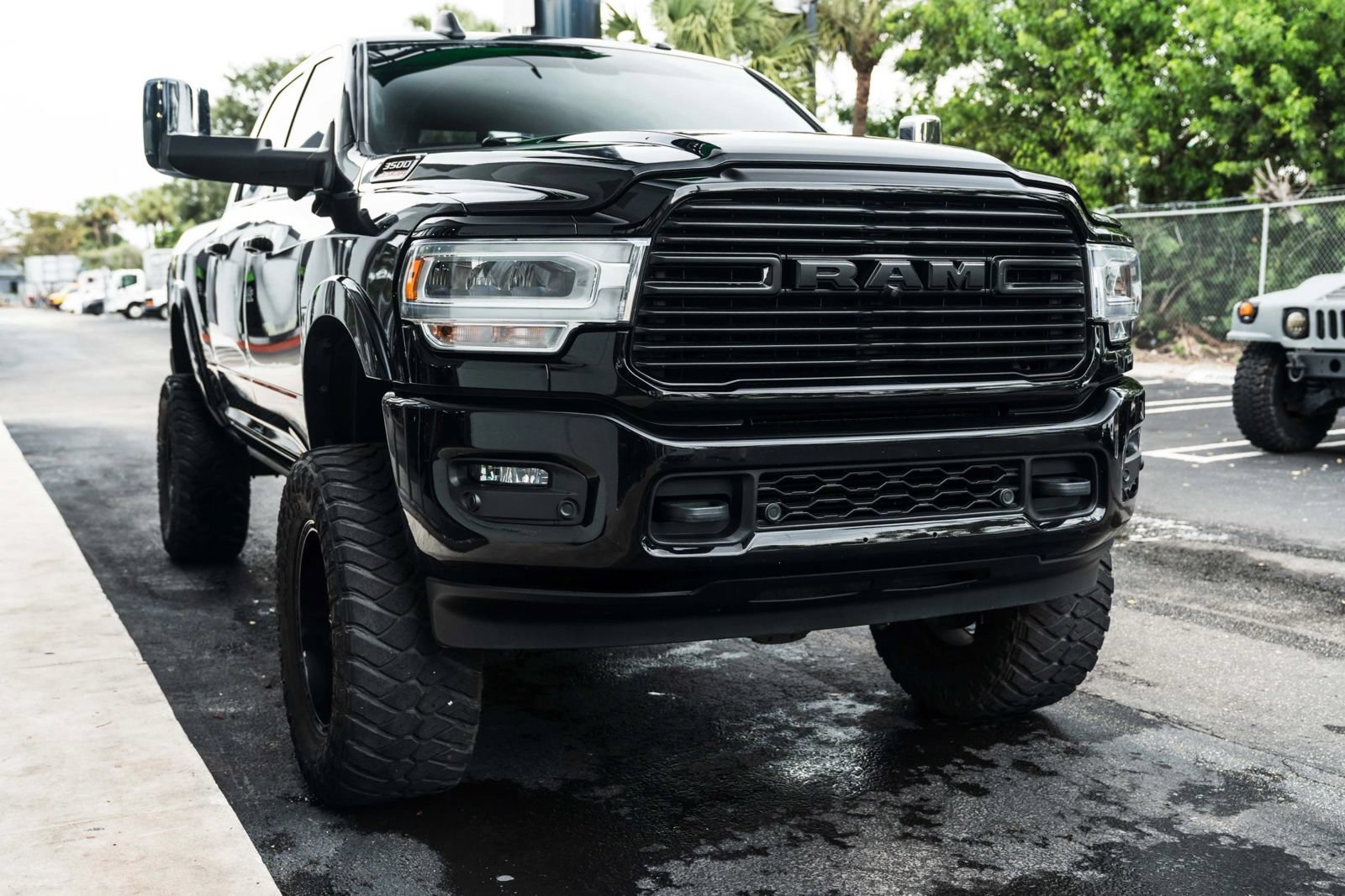 Used 2019 RAM 3500 Laramie AWD/4WD image 5