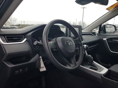 Certified 2022 Toyota RAV4 XLE image 15
