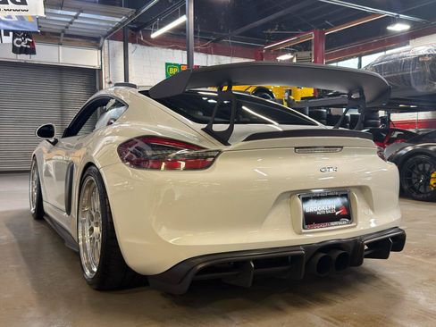 Used 2016 Porsche Cayman GT4 RWD image 10