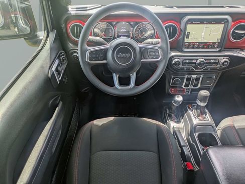 Used 2023 Jeep Gladiator Rubicon AWD/4WD image 16