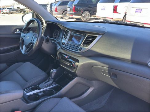 Used 2017 Hyundai Tucson Night image 30