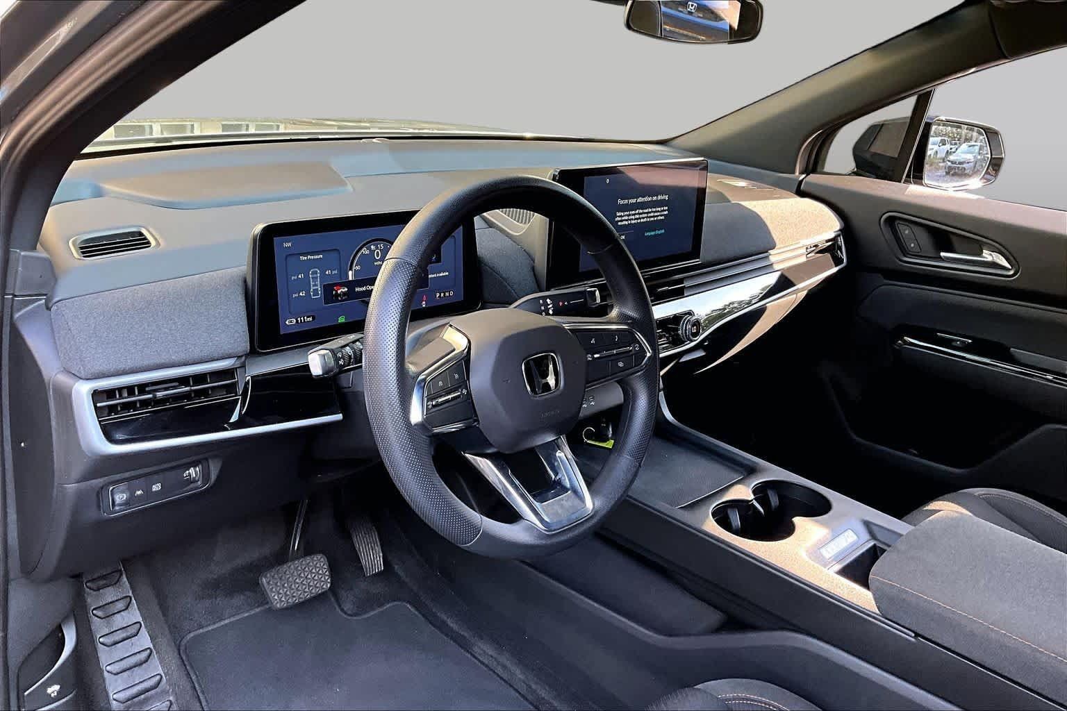 Used 2024 Honda Prologue EX image 16