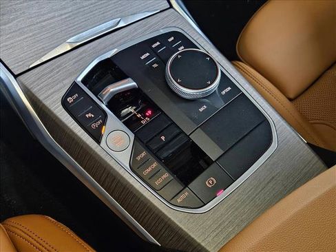 Certified 2025 BMW 330i Sedan w/ Convenience Package image 13