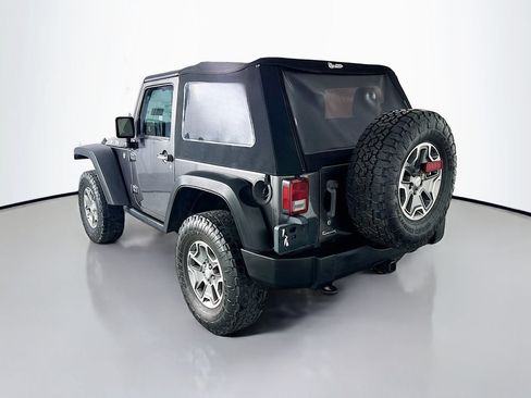 Used 2016 Jeep Wrangler Rubicon w/ Power Convenience Group AWD/4WD image 5
