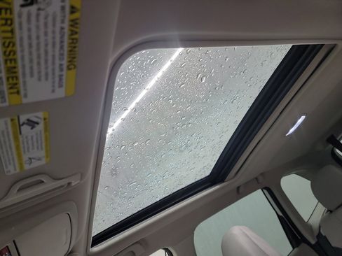 Used 2022 Subaru Forester Premium image 24