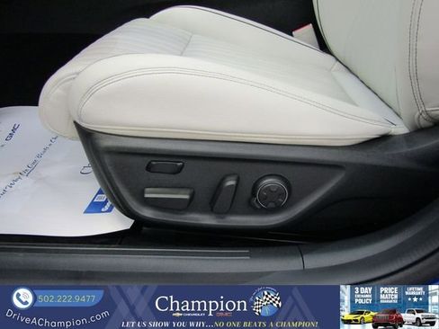 Used 2025 Genesis G70 3.3T Advanced AWD/4WD image 24