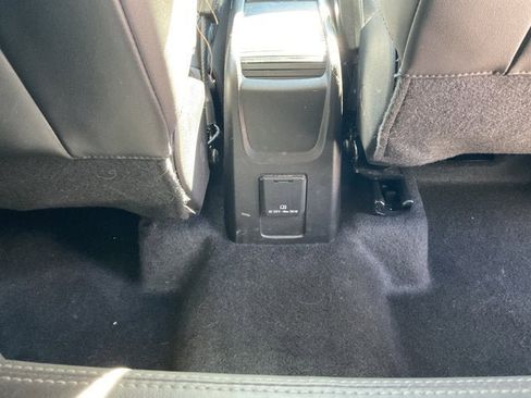 Used 2022 Buick Encore Preferred w/ Safety Package image 32