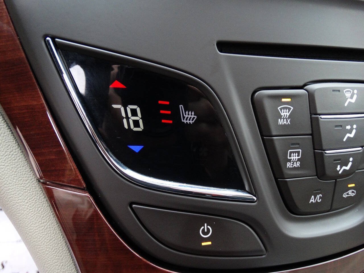 Used 2015 Buick Regal Premium AWD/4WD image 26
