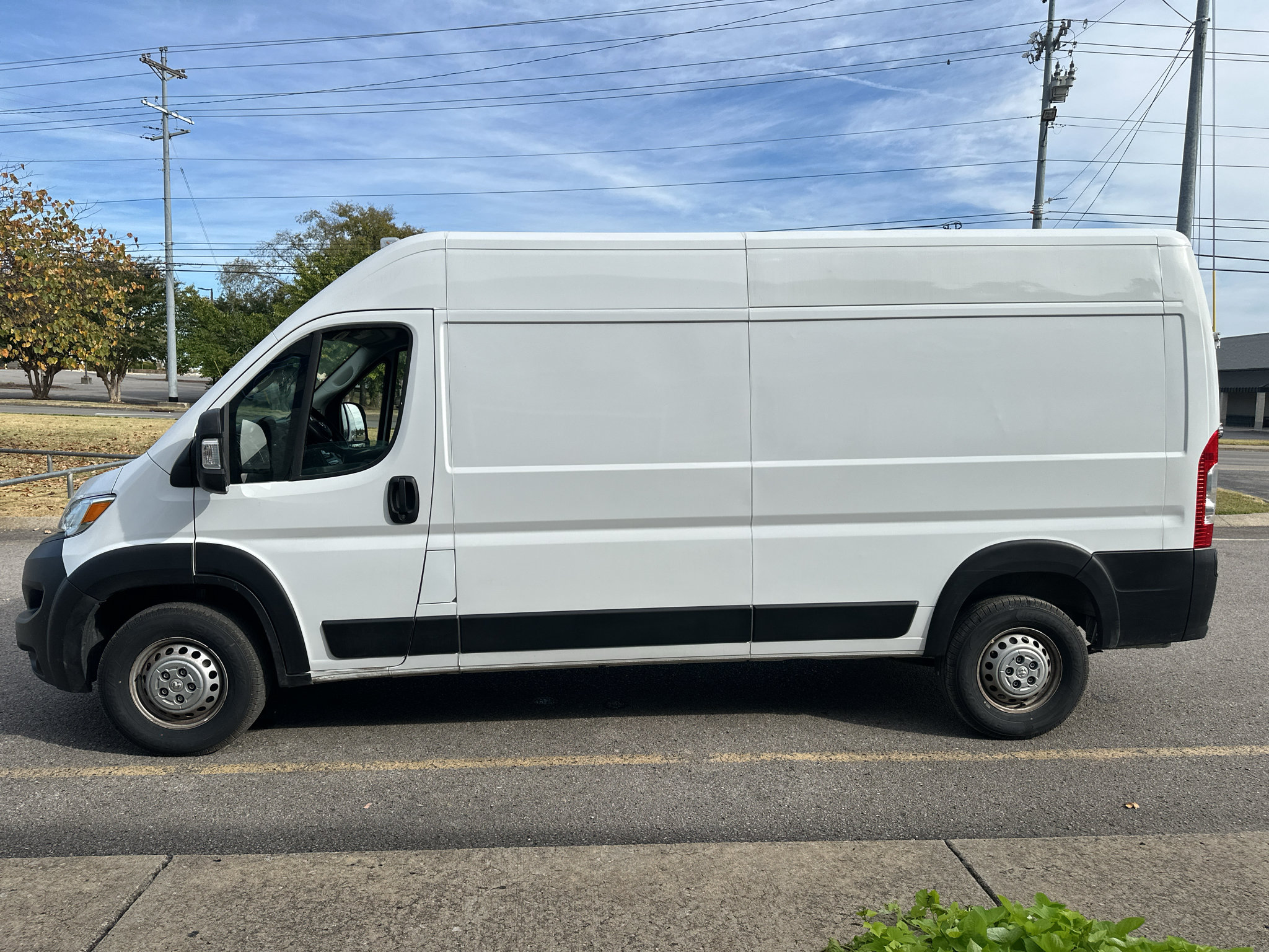 Used 2025 RAM ProMaster 2500 w/ Convenience Group FWD image 7