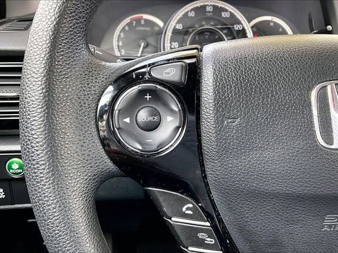 Used 2016 Honda Accord LX image 21