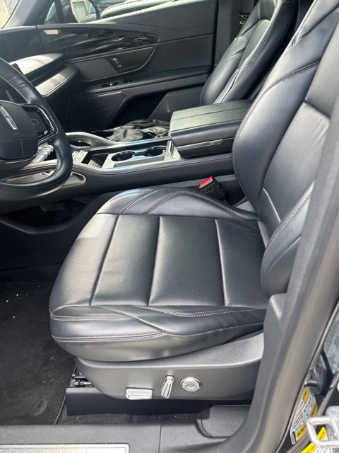 Certified 2024 Lincoln Nautilus Premier w/ Jet Appearance Package AWD/4WD image 15
