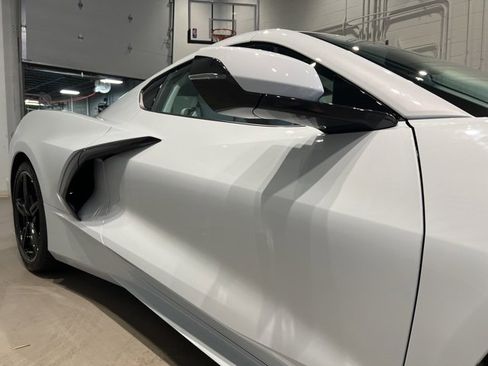 Used 2024 Chevrolet Corvette Stingray Premium Cpe w/ Battery Protection Package image 5