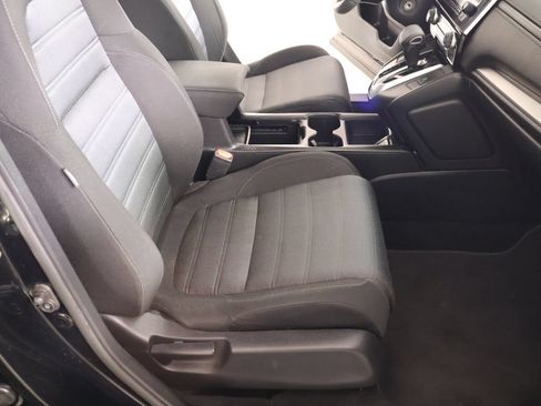 Used 2017 Honda CR-V LX image 12