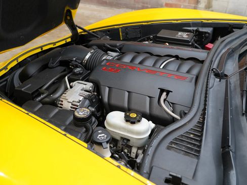 Used 2011 Chevrolet Corvette Grand Sport w/ Preferred Equipment Group image 32