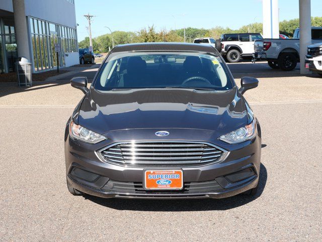 Certified 2017 Ford Fusion SE FWD image 2