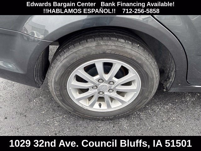 Used 2017 Chevrolet Sonic LT FWD image 8