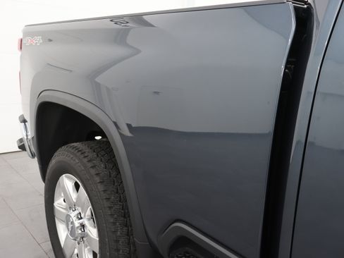 Used 2020 Chevrolet Silverado 2500 LTZ w/ LTZ Premium Package AWD/4WD image 33