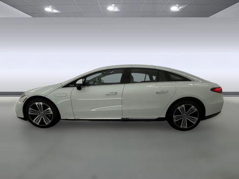 Certified 2022 Mercedes-Benz EQS 450+ Sedan image 2