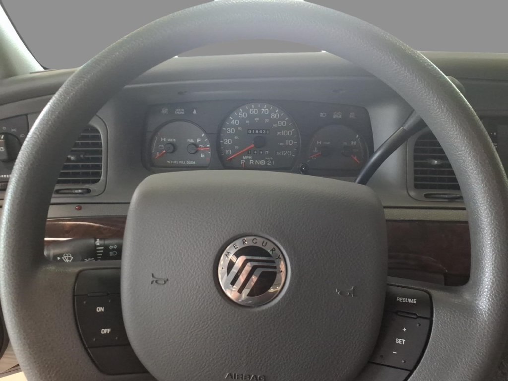 Used 2005 Mercury Grand Marquis GS RWD image 17