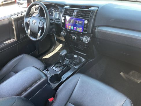 Used 2017 Toyota 4Runner TRD Off-Road Premium AWD/4WD image 14