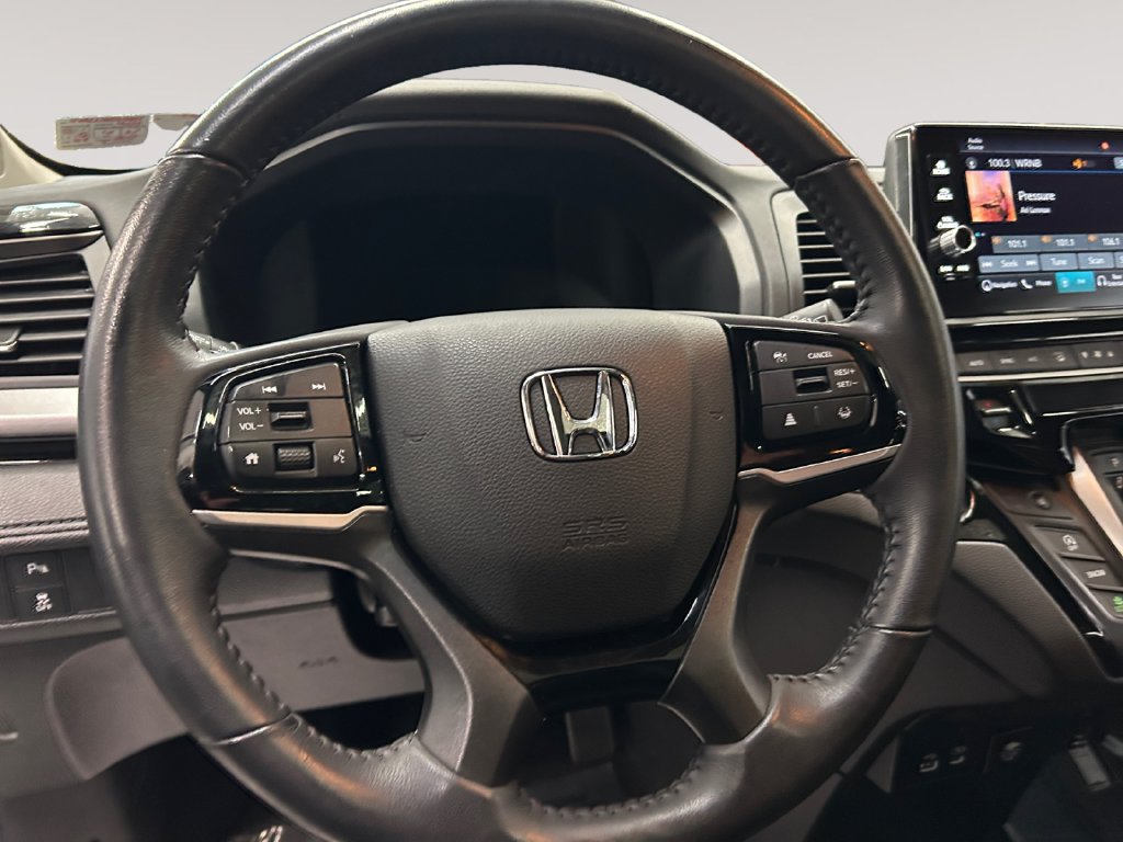 Certified 2025 Honda Odyssey Touring image 12