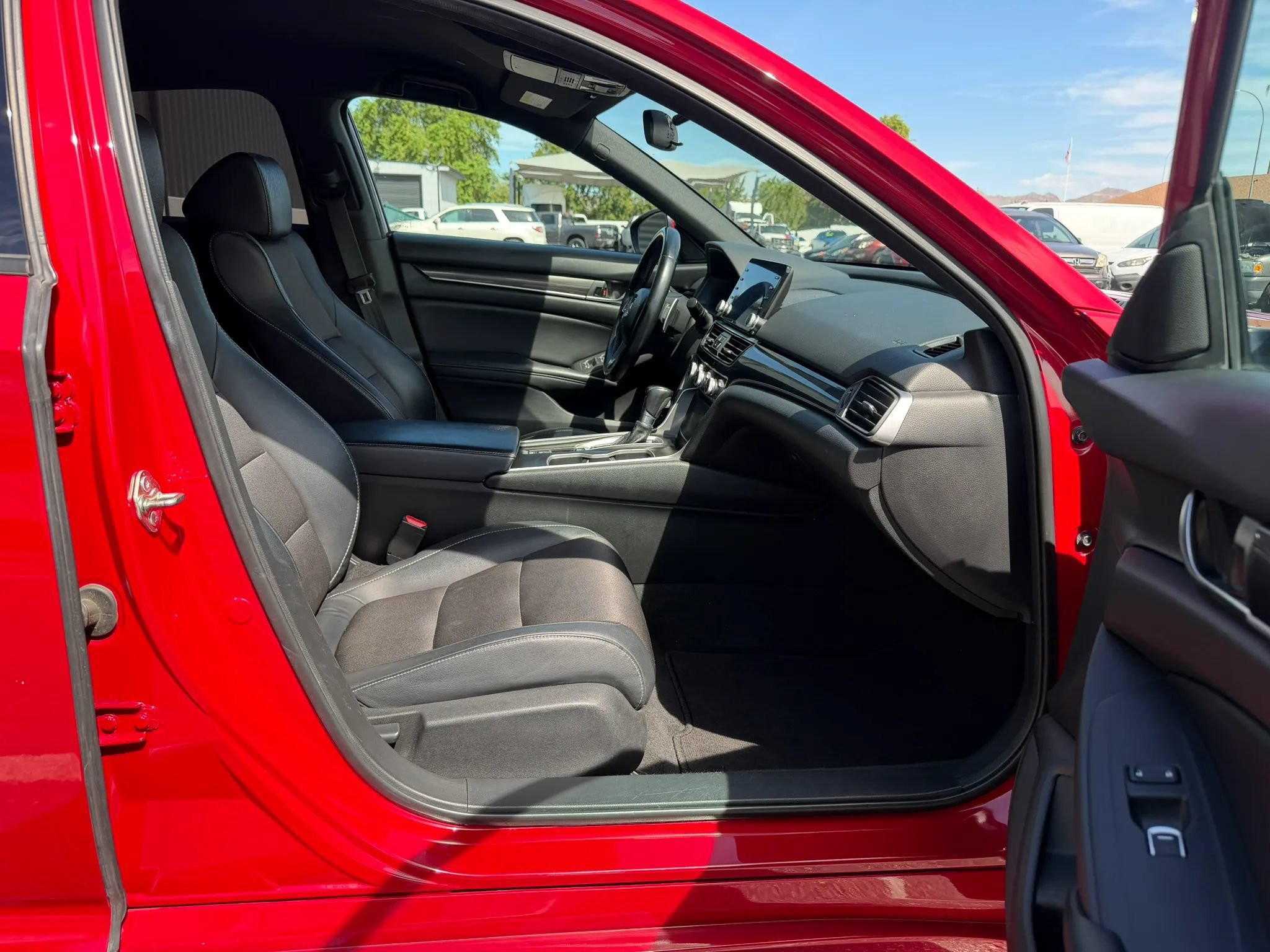Used 2018 Honda Accord Sport image 28