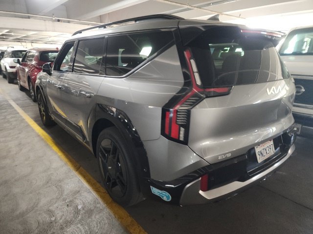 Certified 2024 Kia EV9 GT-Line AWD/4WD image 4