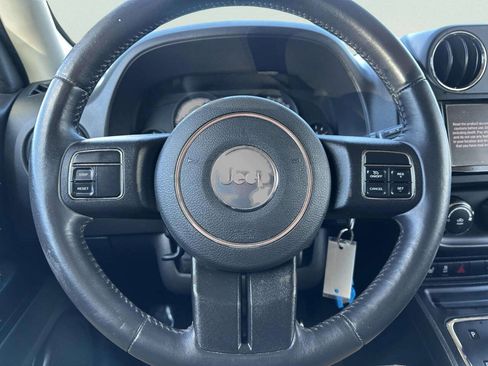 Used 2014 Jeep Patriot Latitude image 32