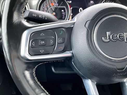 Used 2023 Jeep Wrangler Sahara w/ Cold Weather Group image 25