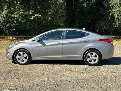 Used 2012 Hyundai Elantra GLS w/ Preferred Pkg 3 FWD image 6